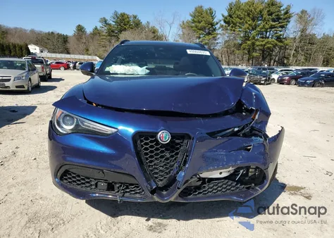 2018 Alfa Romeo Stelvio Ti Sport z USA, uszkodzony, nr VIN ZASFAKNN2J7C17637